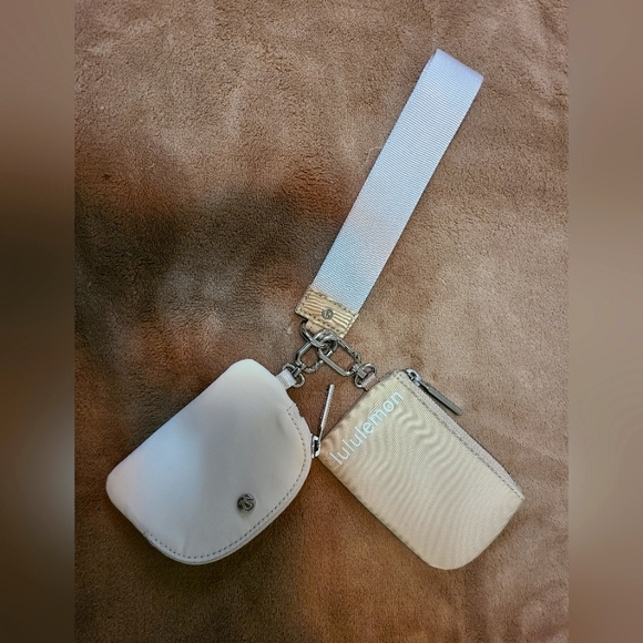 Lululemon Dual Pouch Set Tan/ Brown - Picture 2 of 3